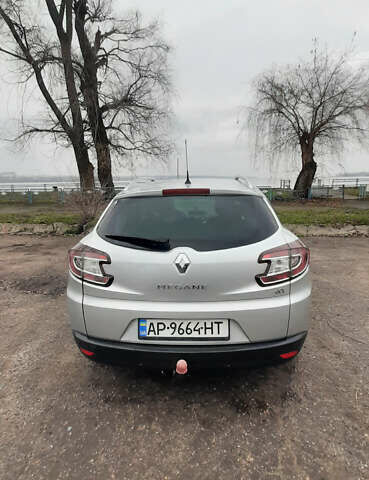 Серый Рено Меган, объемом двигателя 1.87 л и пробегом 220 тыс. км за 6800 $, фото 1 на Automoto.ua