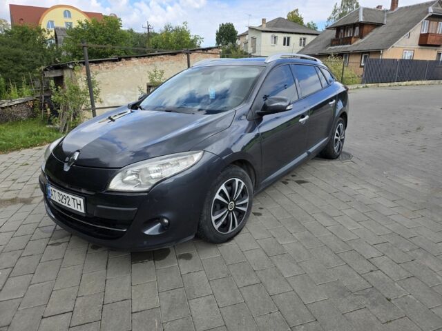 Сірий Рено Меган, об'ємом двигуна 1.5 л та пробігом 286 тис. км за 6496 $, фото 1 на Automoto.ua
