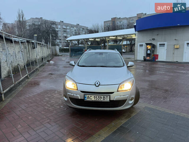Серый Рено Меган, объемом двигателя 1.5 л и пробегом 208 тыс. км за 6300 $, фото 1 на Automoto.ua