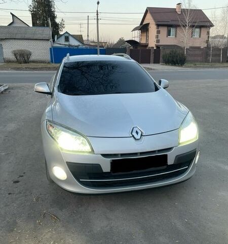 Серый Рено Меган, объемом двигателя 1.5 л и пробегом 266 тыс. км за 7950 $, фото 1 на Automoto.ua