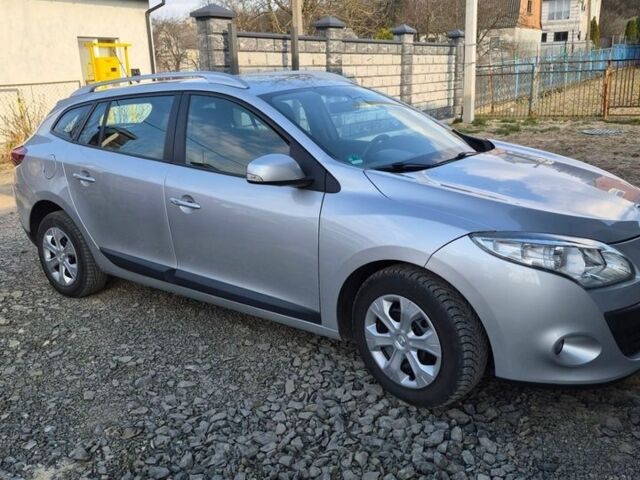 Сірий Рено Меган, об'ємом двигуна 1.5 л та пробігом 215 тис. км за 6750 $, фото 1 на Automoto.ua