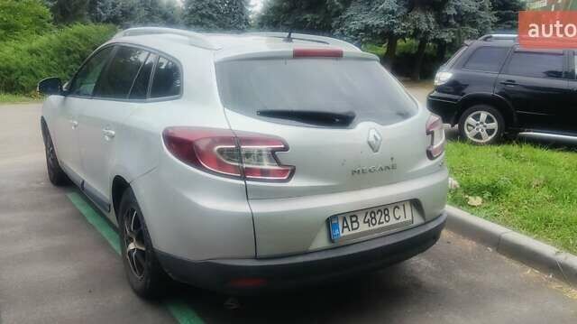 Сірий Рено Меган, об'ємом двигуна 1.5 л та пробігом 300 тис. км за 5350 $, фото 1 на Automoto.ua