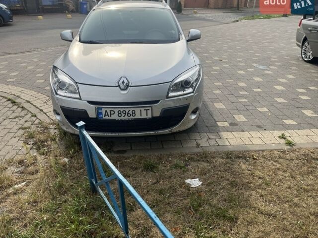 Сірий Рено Меган, об'ємом двигуна 1.5 л та пробігом 310 тис. км за 6800 $, фото 1 на Automoto.ua