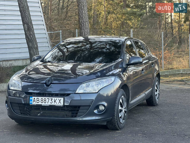 Серый Рено Меган, объемом двигателя 1.46 л и пробегом 232 тыс. км за 7700 $, фото 1 на Automoto.ua