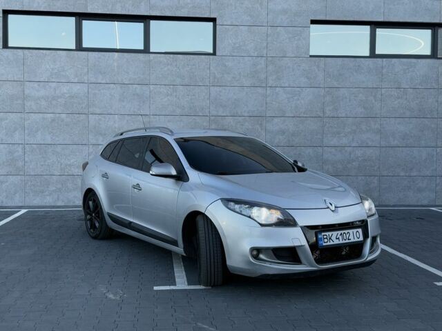 Сірий Рено Меган, об'ємом двигуна 1.5 л та пробігом 270 тис. км за 6800 $, фото 1 на Automoto.ua