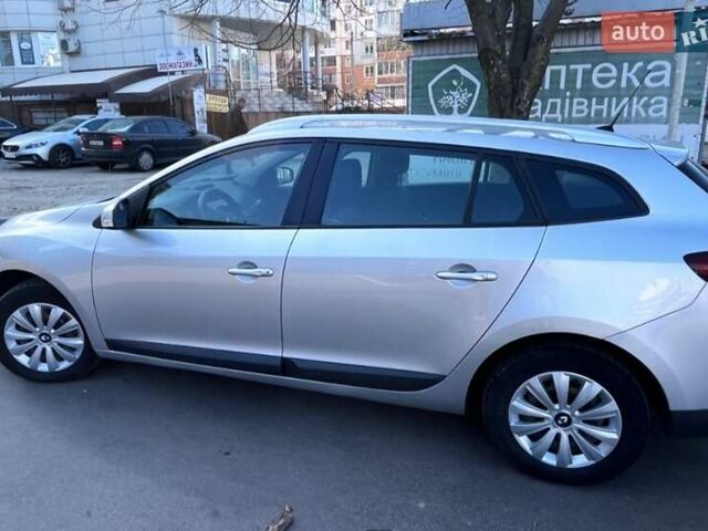 Серый Рено Меган, объемом двигателя 1.46 л и пробегом 200 тыс. км за 8100 $, фото 1 на Automoto.ua