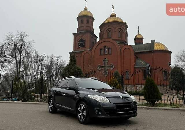 Серый Рено Меган, объемом двигателя 1.46 л и пробегом 193 тыс. км за 7999 $, фото 1 на Automoto.ua