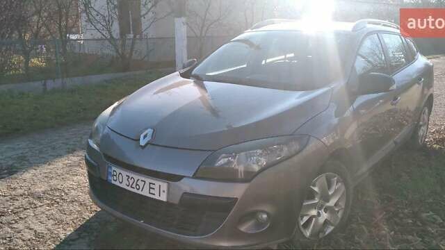 Серый Рено Меган, объемом двигателя 1.5 л и пробегом 265 тыс. км за 6800 $, фото 1 на Automoto.ua