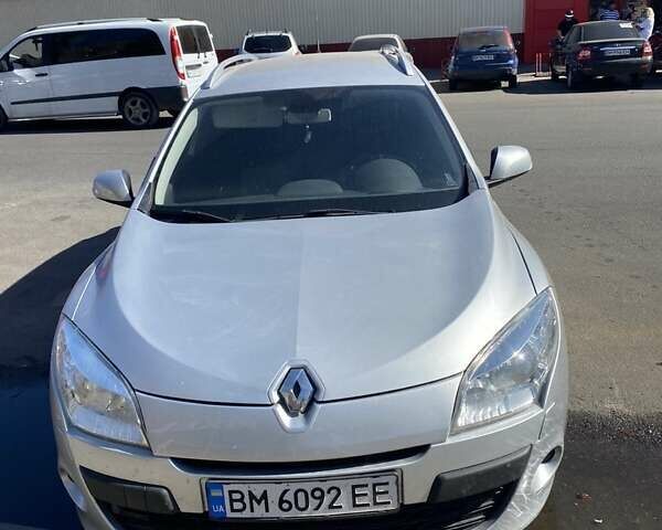 Сірий Рено Меган, об'ємом двигуна 1.6 л та пробігом 163 тис. км за 8000 $, фото 1 на Automoto.ua