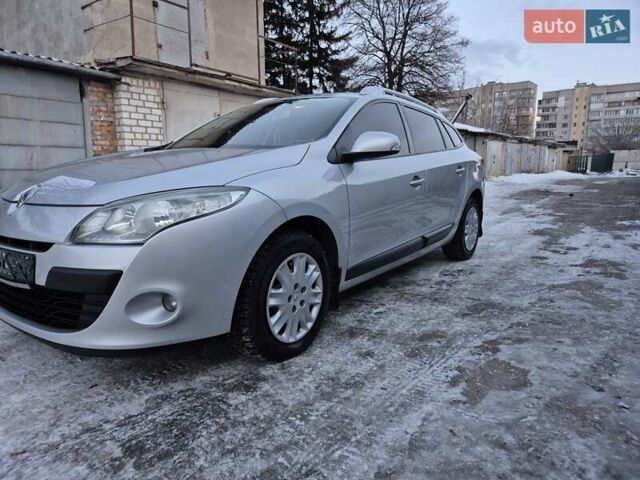 Серый Рено Меган, объемом двигателя 1.5 л и пробегом 256 тыс. км за 7350 $, фото 1 на Automoto.ua