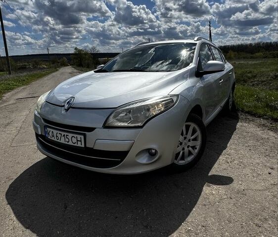 Сірий Рено Меган, об'ємом двигуна 1.9 л та пробігом 283 тис. км за 5900 $, фото 1 на Automoto.ua