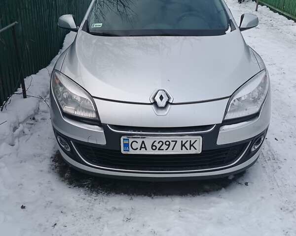 Сірий Рено Меган, об'ємом двигуна 1.46 л та пробігом 240 тис. км за 7300 $, фото 1 на Automoto.ua