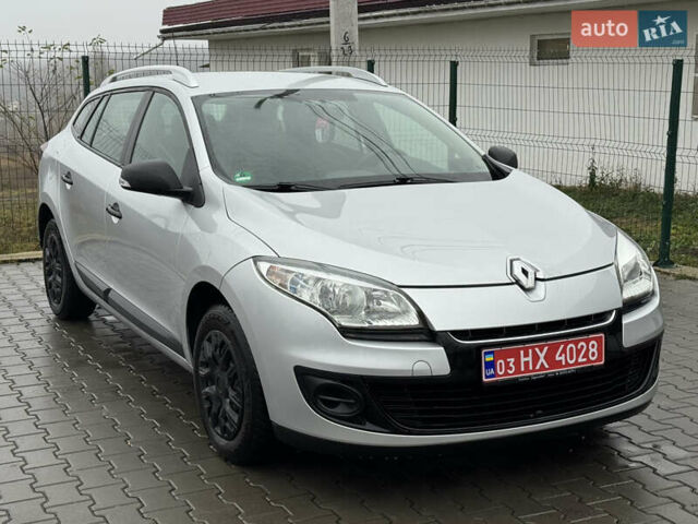 Сірий Рено Меган, об'ємом двигуна 1.6 л та пробігом 154 тис. км за 7650 $, фото 1 на Automoto.ua