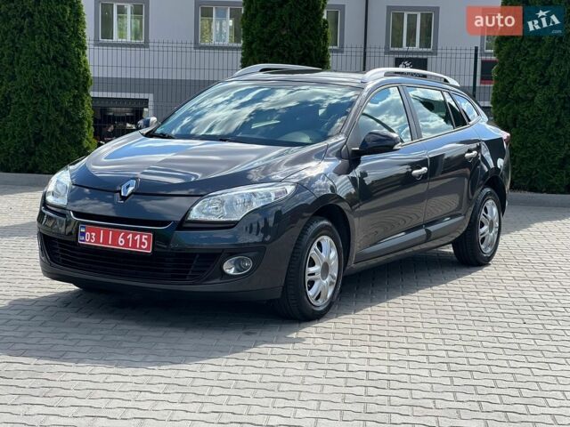 Сірий Рено Меган, об'ємом двигуна 1.6 л та пробігом 150 тис. км за 8200 $, фото 1 на Automoto.ua