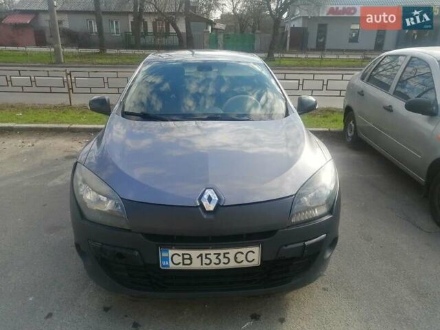 Серый Рено Меган, объемом двигателя 1.46 л и пробегом 220 тыс. км за 6300 $, фото 1 на Automoto.ua