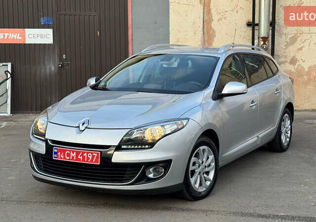 Серый Рено Меган, объемом двигателя 1.5 л и пробегом 215 тыс. км за 7600 $, фото 1 на Automoto.ua