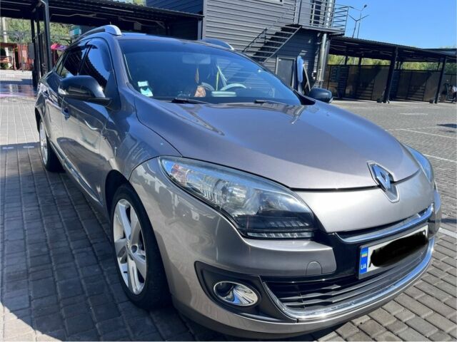 Серый Рено Меган, объемом двигателя 1.5 л и пробегом 204 тыс. км за 7900 $, фото 1 на Automoto.ua