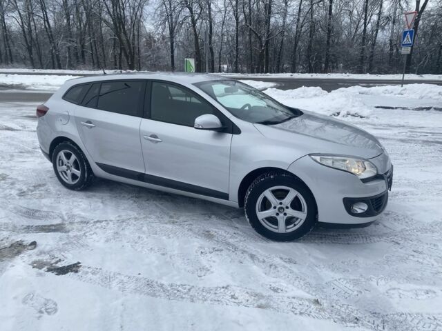 Сірий Рено Меган, об'ємом двигуна 0 л та пробігом 250 тис. км за 6500 $, фото 1 на Automoto.ua