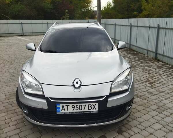 Серый Рено Меган, объемом двигателя 1.5 л и пробегом 280 тыс. км за 7200 $, фото 1 на Automoto.ua