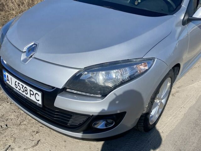 Сірий Рено Меган, об'ємом двигуна 1.5 л та пробігом 294 тис. км за 7800 $, фото 1 на Automoto.ua