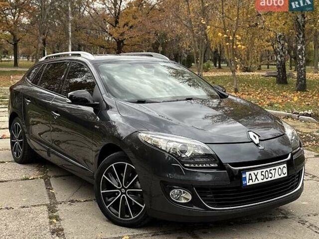 Сірий Рено Меган, об'ємом двигуна 1.46 л та пробігом 215 тис. км за 10300 $, фото 1 на Automoto.ua