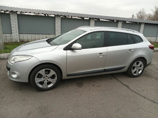 Серый Рено Меган, объемом двигателя 1.5 л и пробегом 280 тыс. км за 8300 $, фото 1 на Automoto.ua