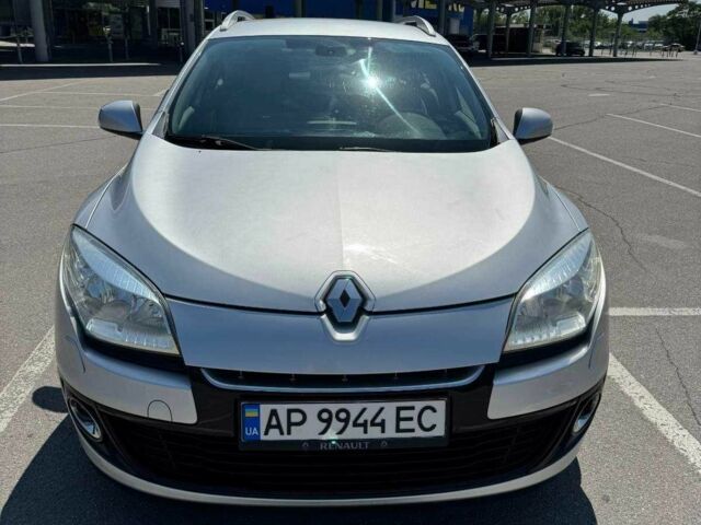 Сірий Рено Меган, об'ємом двигуна 1.5 л та пробігом 197 тис. км за 9254 $, фото 1 на Automoto.ua