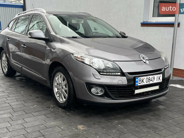 Сірий Рено Меган, об'ємом двигуна 1.46 л та пробігом 212 тис. км за 8300 $, фото 1 на Automoto.ua