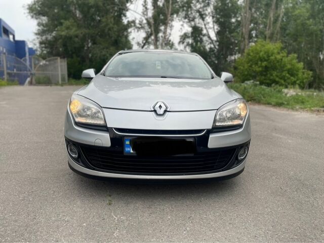 Сірий Рено Меган, об'ємом двигуна 1.5 л та пробігом 270 тис. км за 7200 $, фото 1 на Automoto.ua