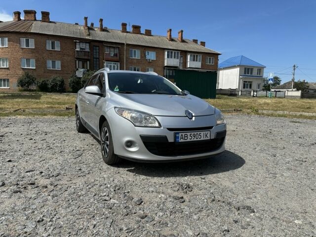 Сірий Рено Меган, об'ємом двигуна 1.5 л та пробігом 272 тис. км за 6150 $, фото 1 на Automoto.ua