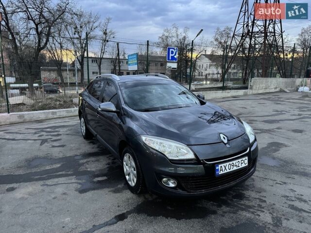 Сірий Рено Меган, об'ємом двигуна 1.6 л та пробігом 214 тис. км за 7897 $, фото 1 на Automoto.ua