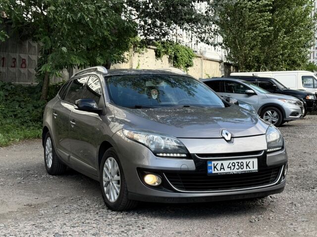 Сірий Рено Меган, об'ємом двигуна 1.5 л та пробігом 300 тис. км за 7600 $, фото 1 на Automoto.ua