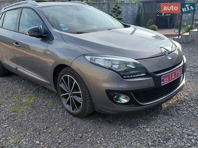 Серый Рено Меган, объемом двигателя 2 л и пробегом 240 тыс. км за 8700 $, фото 1 на Automoto.ua