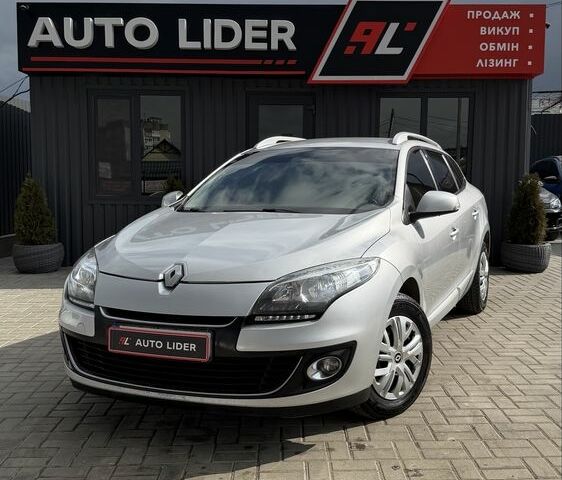 Серый Рено Меган, объемом двигателя 1.5 л и пробегом 238 тыс. км за 7600 $, фото 1 на Automoto.ua