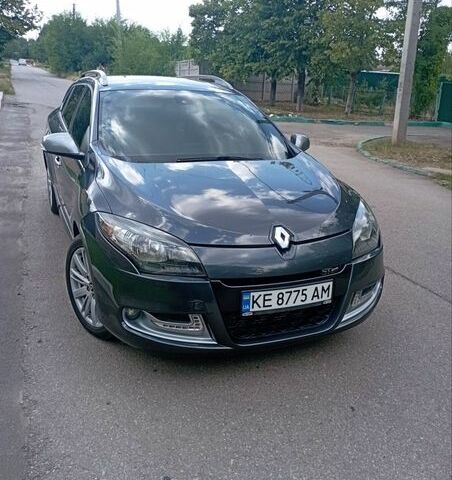 Серый Рено Меган, объемом двигателя 1.46 л и пробегом 377 тыс. км за 9100 $, фото 1 на Automoto.ua