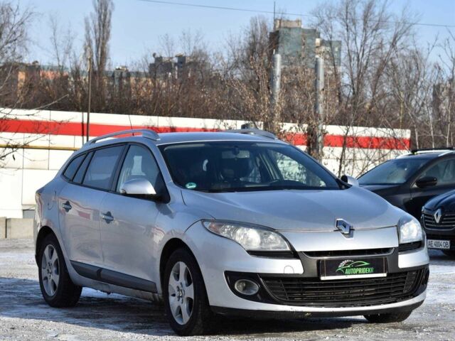 Серый Рено Меган, объемом двигателя 1.5 л и пробегом 305 тыс. км за 5700 $, фото 1 на Automoto.ua