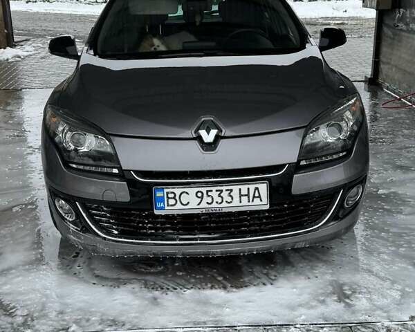 Серый Рено Меган, объемом двигателя 1.46 л и пробегом 355 тыс. км за 7700 $, фото 1 на Automoto.ua