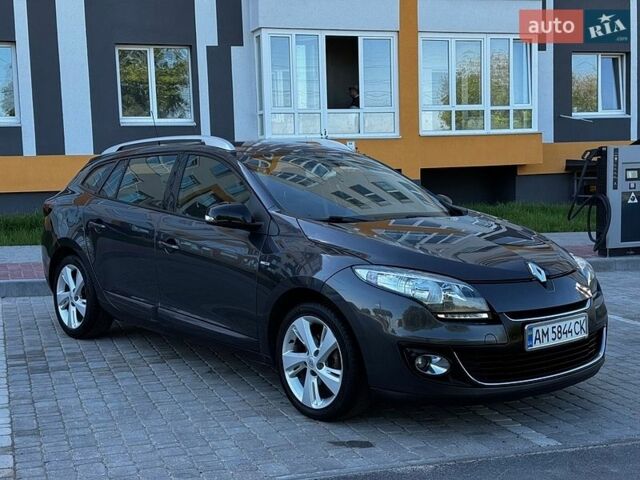 Сірий Рено Меган, об'ємом двигуна 1.5 л та пробігом 229 тис. км за 7800 $, фото 1 на Automoto.ua