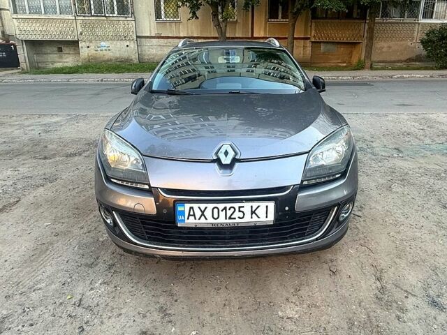 Сірий Рено Меган, об'ємом двигуна 1.5 л та пробігом 300 тис. км за 6100 $, фото 1 на Automoto.ua