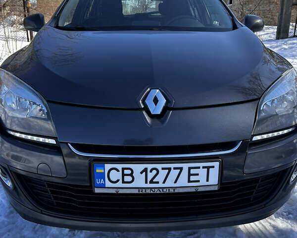 Серый Рено Меган, объемом двигателя 1.5 л и пробегом 241 тыс. км за 8200 $, фото 1 на Automoto.ua