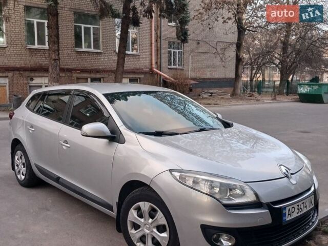 Серый Рено Меган, объемом двигателя 1.5 л и пробегом 265 тыс. км за 6700 $, фото 1 на Automoto.ua