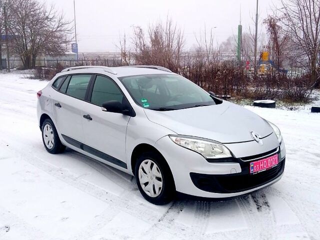 Сірий Рено Меган, об'ємом двигуна 1.6 л та пробігом 230 тис. км за 7400 $, фото 1 на Automoto.ua