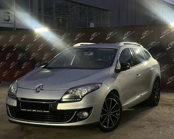 Сірий Рено Меган, об'ємом двигуна 1.46 л та пробігом 289 тис. км за 7800 $, фото 1 на Automoto.ua