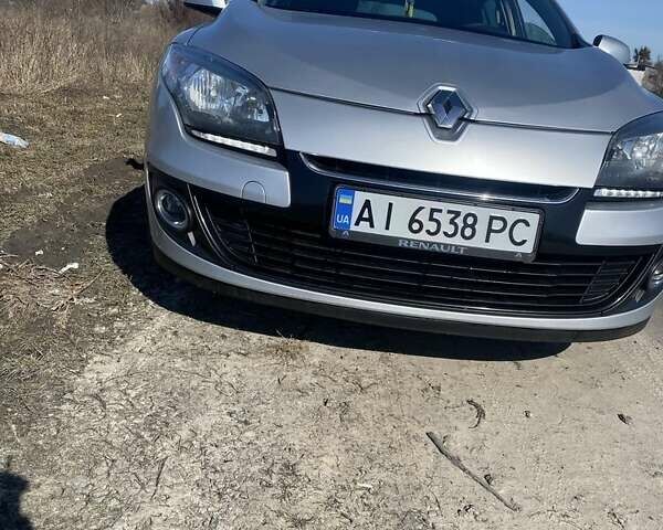 Серый Рено Меган, объемом двигателя 1.5 л и пробегом 343 тыс. км за 7800 $, фото 1 на Automoto.ua