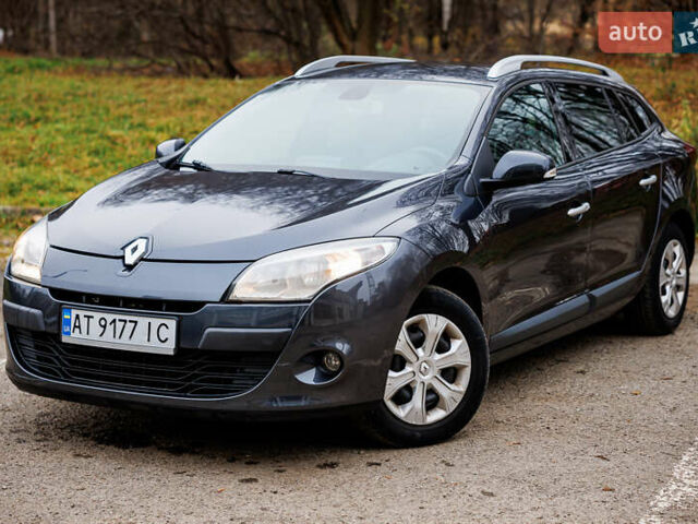 Серый Рено Меган, объемом двигателя 1.46 л и пробегом 189 тыс. км за 7500 $, фото 1 на Automoto.ua