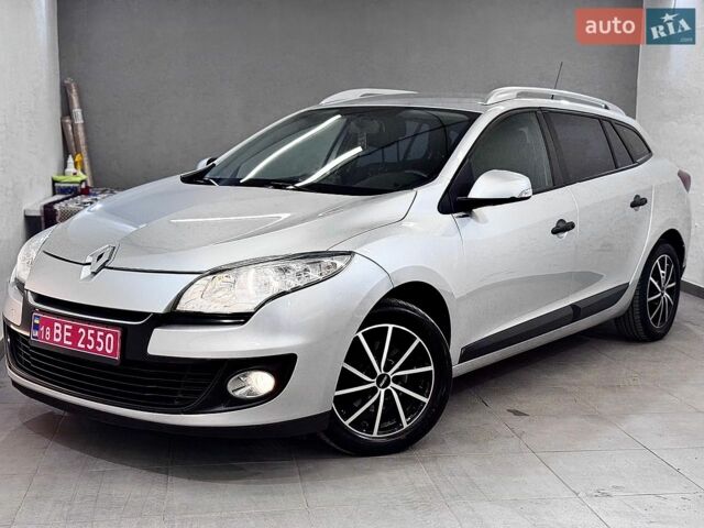 Сірий Рено Меган, об'ємом двигуна 1.5 л та пробігом 225 тис. км за 7200 $, фото 1 на Automoto.ua