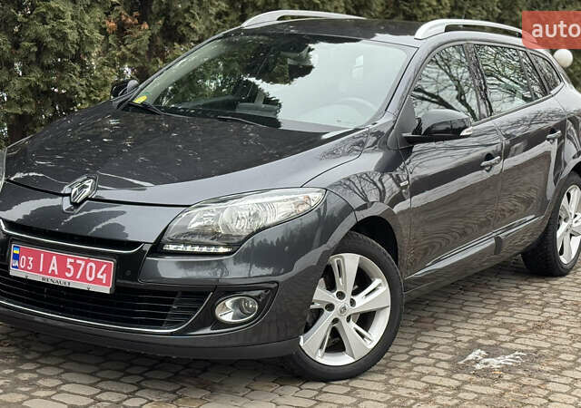 Серый Рено Меган, объемом двигателя 1.5 л и пробегом 212 тыс. км за 9999 $, фото 1 на Automoto.ua