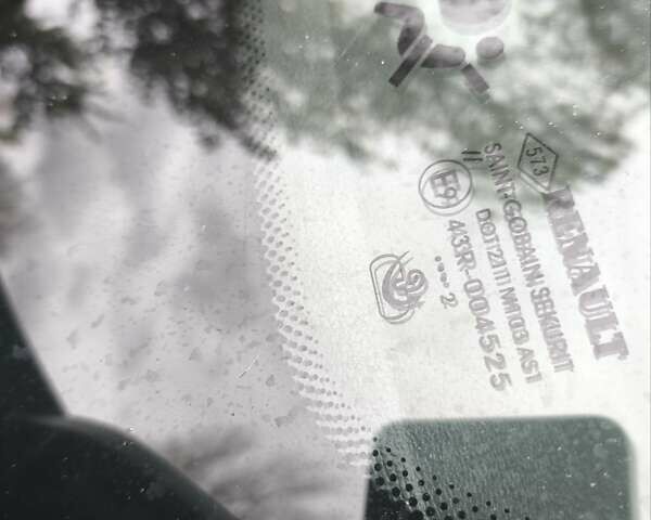 Серый Рено Меган, объемом двигателя 1.5 л и пробегом 290 тыс. км за 8400 $, фото 1 на Automoto.ua