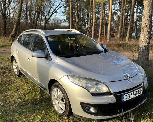 Серый Рено Меган, объемом двигателя 1.5 л и пробегом 290 тыс. км за 6800 $, фото 1 на Automoto.ua