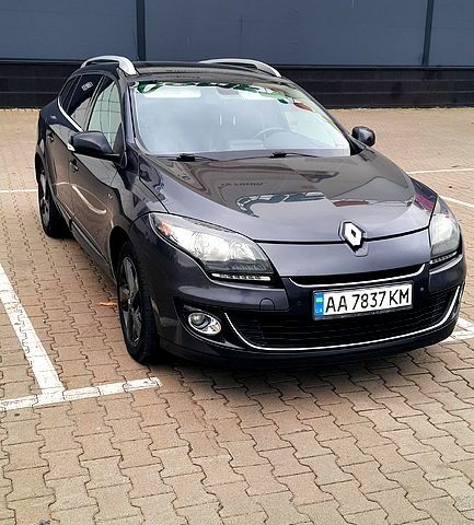 Сірий Рено Меган, об'ємом двигуна 1.5 л та пробігом 300 тис. км за 7550 $, фото 1 на Automoto.ua